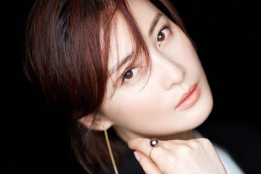 Tưởng Cần Cần hạnh phúc đón đứa con thứ hai ở tuổi 43