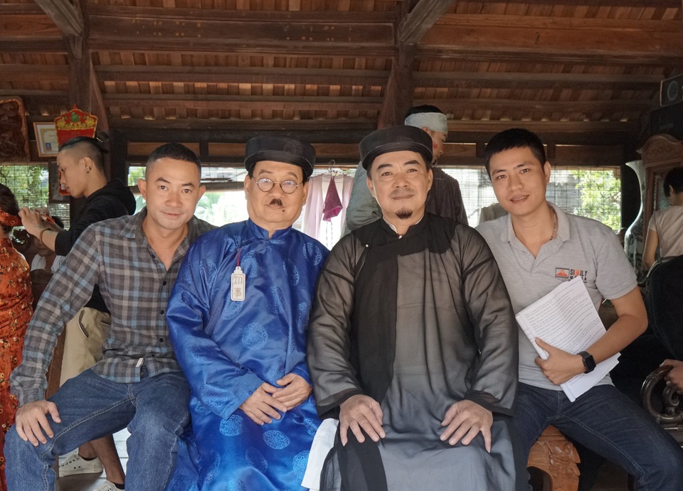 Xuất hiện phim hài Tết “thâu tóm” các vấn đề nổi cộm của năm - 2 Xuất hiện phim hài Tết “thâu tóm” các vấn đề nổi cộm của năm - 2