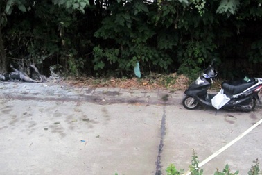 Hà Nội: Hoảng hốt người đàn ông tẩm xăng tự thiêu giữa đường