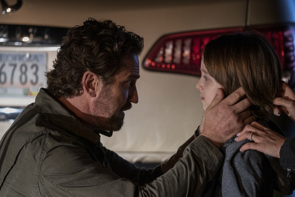 Greenland: Bom tấn Hollywood về thảm họa thiên nhiên - 3 Greenland: Bom tấn Hollywood về thảm họa thiên nhiên - 3