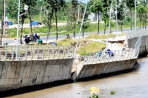 Bờ kè chống sạt lở 80 tỷ đồng... sạt lở nặng sau 5 tháng sử dụng