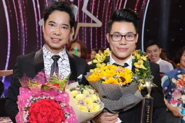 Tiến Sĩ Duy Cường đăng quang quán quân Thần Tượng Bolero mùa 3