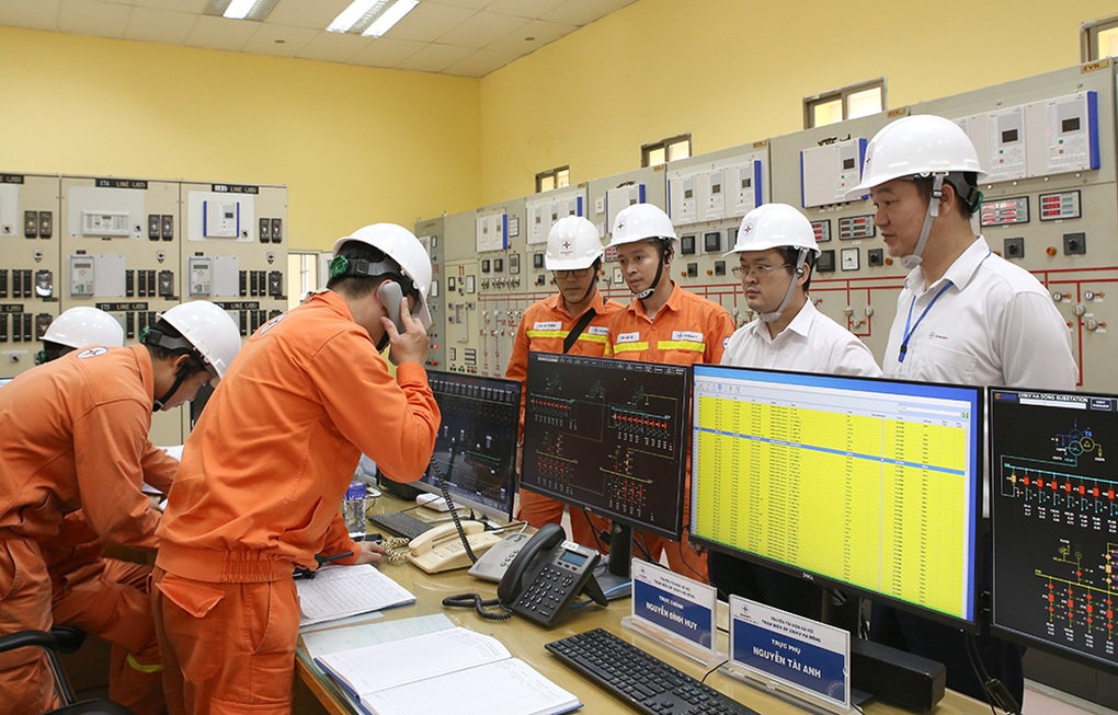 EVNNPT phối hợp lực lượng diễn tập ứng phó sự cố lưới điện truyền tải - 7 EVNNPT phối hợp lực lượng diễn tập ứng phó sự cố lưới điện truyền tải - 7