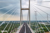 Cầu dây văng có tĩnh không cao nhất Việt Nam sắp hoàn thiện