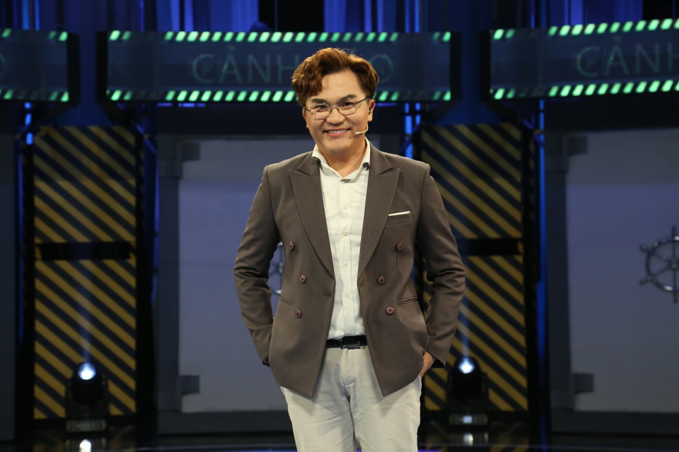 “Táo Kinh tế” Quang Thắng bị ví von “Ngạn phiên bản lỗi” của “Mắt Biếc” - 3 “Táo Kinh tế” Quang Thắng bị ví von “Ngạn phiên bản lỗi” của “Mắt Biếc” - 3