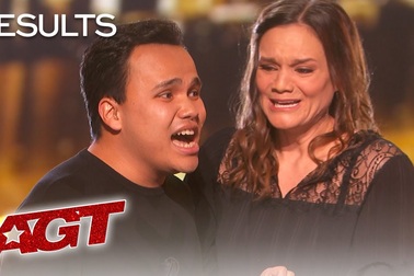 Chàng thanh niên khiếm thị - tự kỷ giành chiến thắng ngoạn mục tại Tìm kiếm Tài năng Mỹ