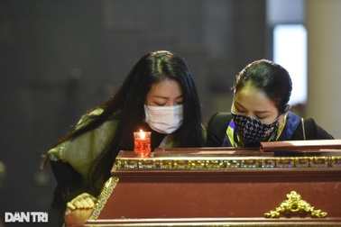 Nghệ sĩ đau xót tiễn biệt tác giả "Tiếng hát giữa rừng Pác Bó"