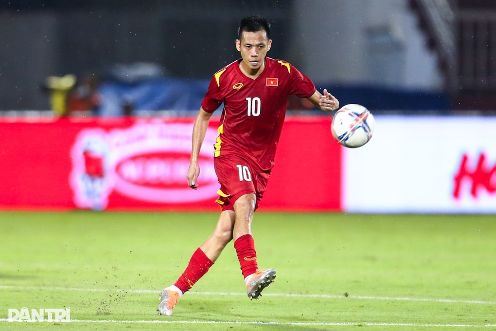 Đội tuyển Việt Nam thắng dễ dàng 4-0 trước Singapore - 1 Đội tuyển Việt Nam thắng dễ dàng 4-0 trước Singapore - 1
