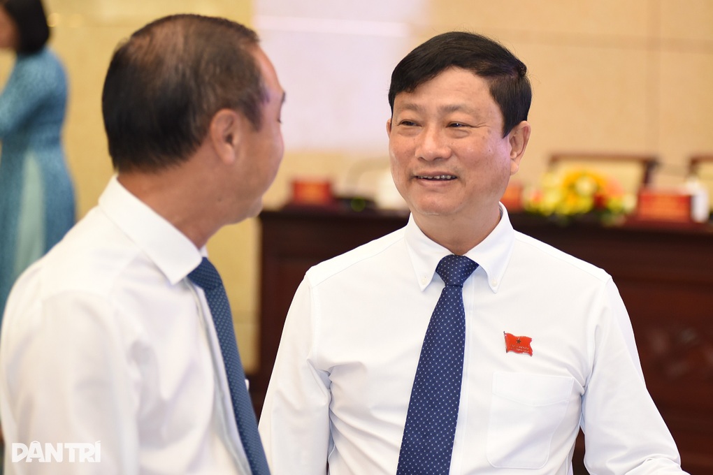 Đại biểu chất vấn 2 giám đốc sở tại kỳ họp HĐND TPHCM cuối năm - 1 Đại biểu chất vấn 2 giám đốc sở tại kỳ họp HĐND TPHCM cuối năm - 1