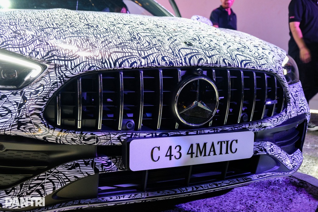 Mercedes-AMG C 43 lắp ráp tại Việt Nam, sedan hiệu suất cao cho tay chơi - 11 Mercedes-AMG C 43 lắp ráp tại Việt Nam, sedan hiệu suất cao cho tay chơi - 11
