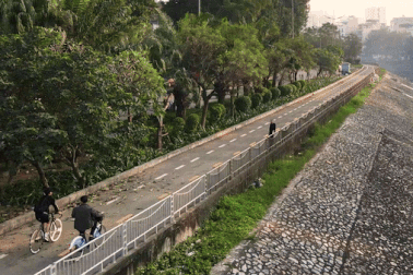 Trải nghiệm đường ưu tiên xe đạp: Người vui mừng, người lắc đầu ngao ngán