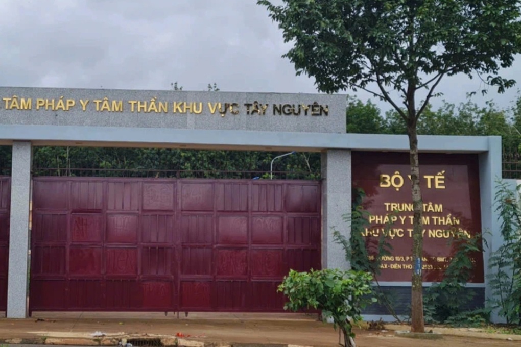 Bắt Giám đốc Trung tâm pháp y tâm thần khu vực Tây Nguyên - 1 Bắt Giám đốc Trung tâm pháp y tâm thần khu vực Tây Nguyên - 1