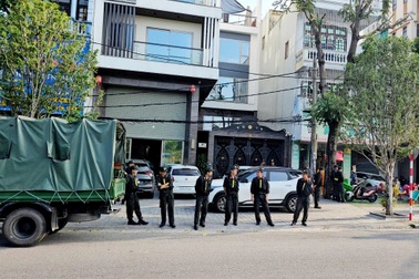 Khám xét khẩn cấp nhà riêng giang hồ Mạnh "Gỗ” ở Thanh Hóa