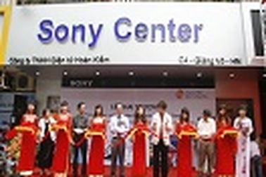 Tưng bừng khai trương Sony Center Giảng Võ