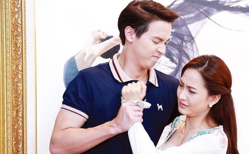 Chồng cũ đưa tiền trợ cấp cho các con với điều kiện khiến tôi khinh bỉ, ghê sợ - 2 Chồng cũ đưa tiền trợ cấp cho các con với điều kiện khiến tôi khinh bỉ, ghê sợ - 2