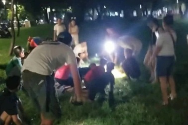 Vụ khách nước ngoài rơi nhẫn kim cương: Thuê cả thiết bị dò kim loại để tìm