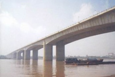 Điều chỉnh dự án cầu Thanh Trì