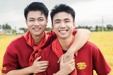 Cặp LGBT Ninh Dương gây tranh cãi khi tổ chức họp fan: Sở Văn hóa nói gì?