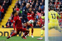 Liverpool quyết đua cùng Man City, hy vọng mong manh cho Arsenal
