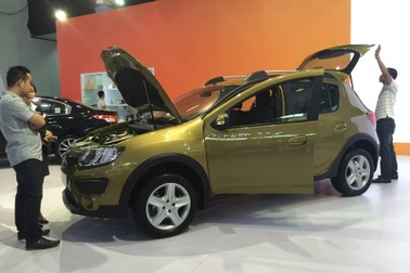 Mỗi ngày Việt Nam chi 8,2 triệu USD nhập khẩu xe ô tô