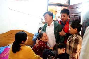 Chuyến đi chơi cuối cùng của 3 mẹ con cô giáo mầm non