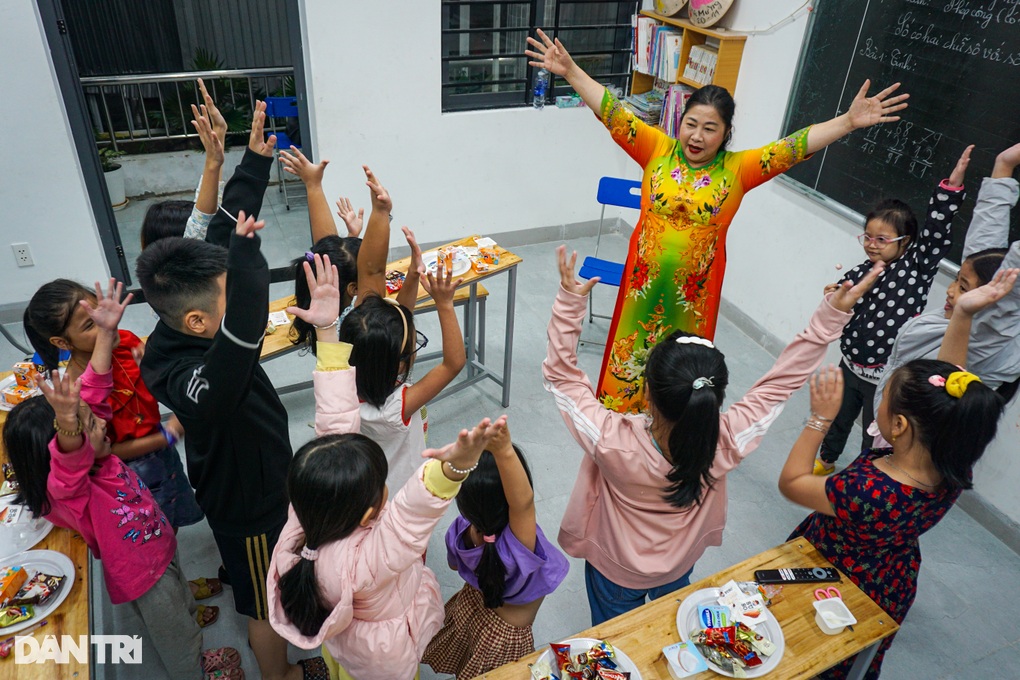 Món quà gói tay tặng cô giáo tay ngang trong lớp học 0 đồng - 5 Món quà gói tay tặng cô giáo tay ngang trong lớp học 0 đồng - 5