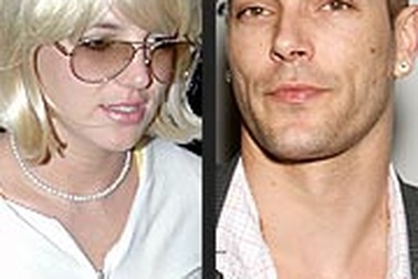 Kevin ra tối hậu thư cho Britney 