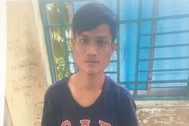 Đang "đấm bóp", nữ chủ tiệm bị khách quấn băng keo cướp tài sản