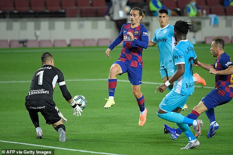 Messi ghi bàn, Barcelona tiếp tục tạo cách biệt 5 điểm với Real Madrid - 7 Messi ghi bàn, Barcelona tiếp tục tạo cách biệt 5 điểm với Real Madrid - 7