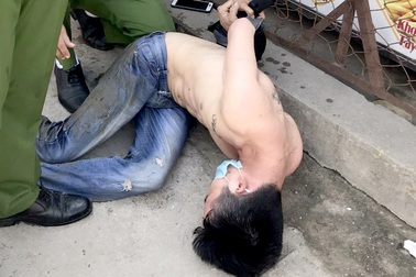 Tổ kiểm soát dịch Covid-19 vây bắt kẻ trộm xe máy