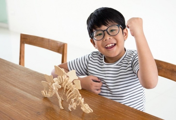 Trẻ thường bộc lộ và muốn khẳng định mình khi bước vào tuổi dậy thì. Ảnh minh họa.