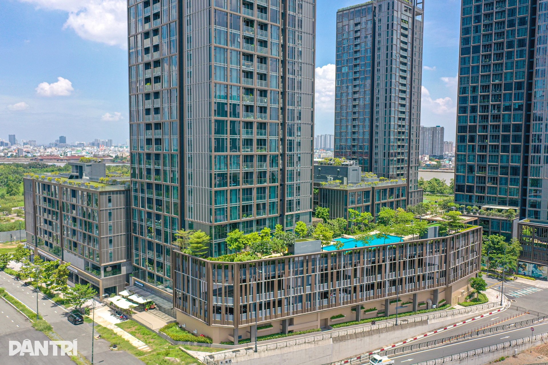 Nơi đầu tiên ở TPHCM có giá căn hộ 200 triệu đồng/m2 giờ ra sao? - 3