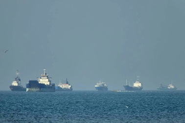 Iran sẽ đảm bảo an toàn cho tất cả tàu thương mại qua Hormuz hậu xung đột