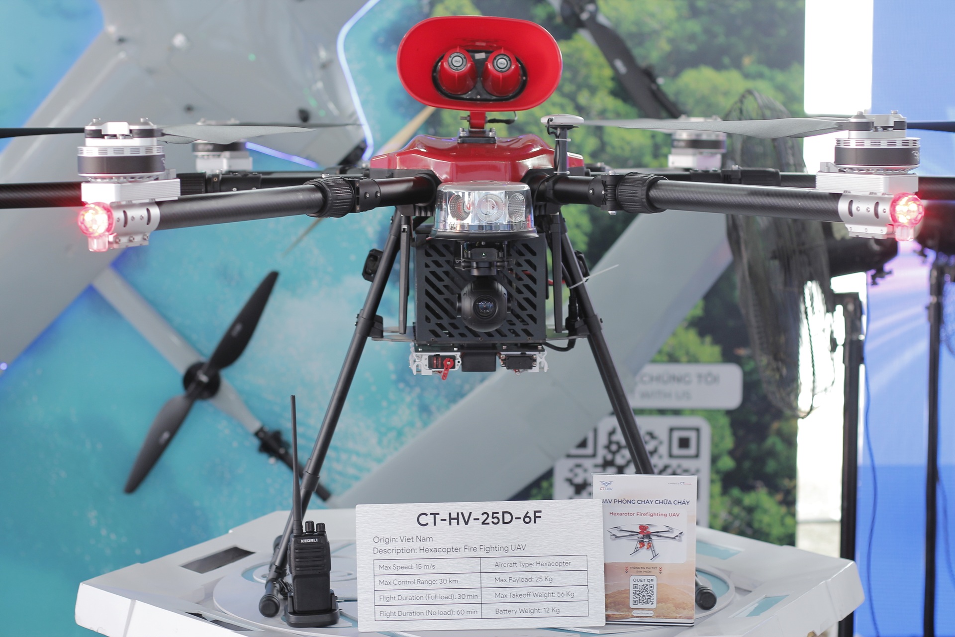 جب ویتنامی ڈرون، روبوٹ اور چپس HCMC ٹیکنالوجی نمائش میں Khi drone, robot và chip Việt “lên sóng” tại triển lãm công nghệ TPHCM - 5