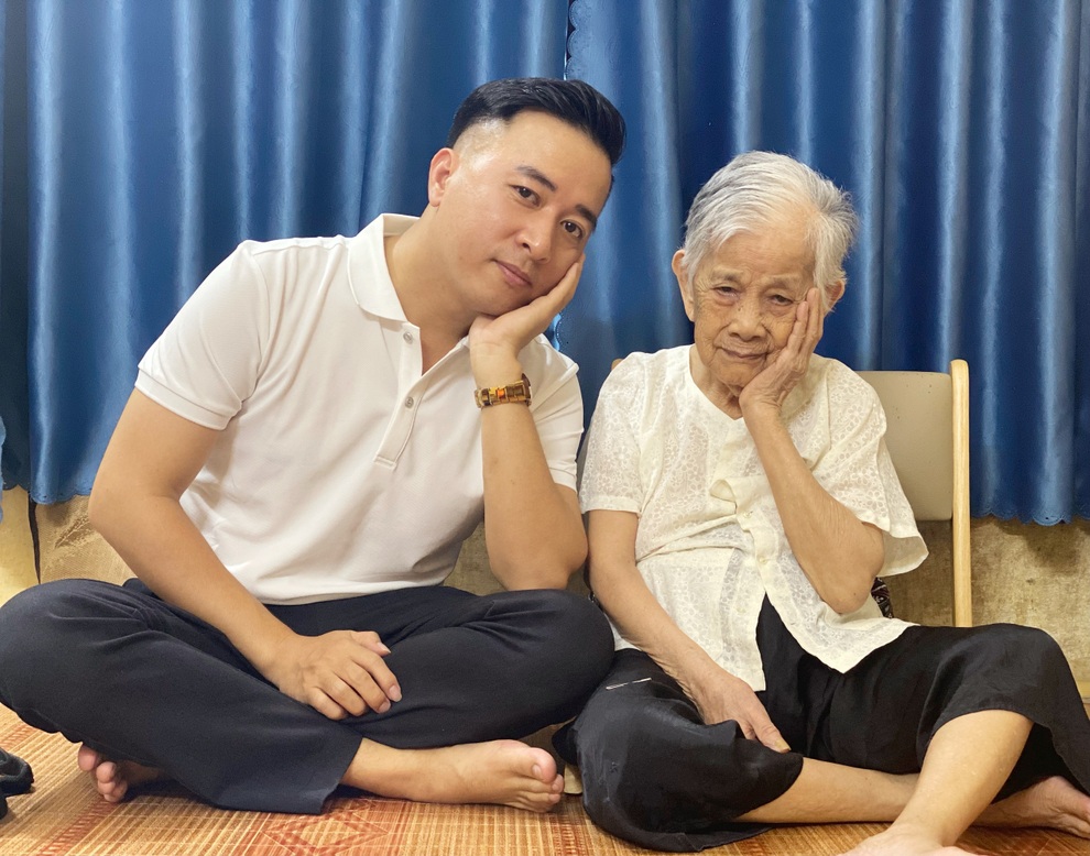 Cụ bà 95 tuổi nổi tiếng được cư dân mạng gọi bằng cái tên Cô gái Việt Nam - 4 Cụ bà 95 tuổi nổi tiếng được cư dân mạng gọi bằng cái tên Cô gái Việt Nam - 4