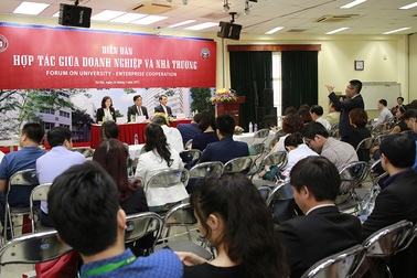 Trường ĐH Ngoại thương mở diễn đàn hợp tác với doanh nghiệp