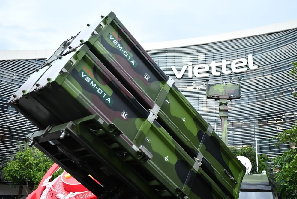 Loạt tên lửa, khí tài của Viettel được trình diễn tại Hà Nội - 3 Loạt tên lửa, khí tài của Viettel được trình diễn tại Hà Nội - 3