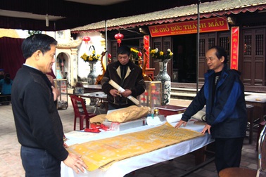 Phát hiện 17 đạo sắc phong Thành Hoàng thành Vinh 