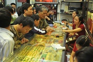 Thị trường vàng lại "loạn giá"