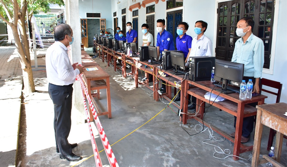 Xử phạt thanh niên không chịu ở yên khi đang cách ly tại nhà - 1 Xử phạt thanh niên không chịu ở yên khi đang cách ly tại nhà - 1