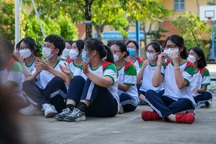 Hình ảnh trái ngược của học trò ngày tựu trường