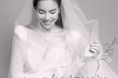 Hồ Ngọc Hà lần đầu tiết lộ ảnh cưới với Kim Lý