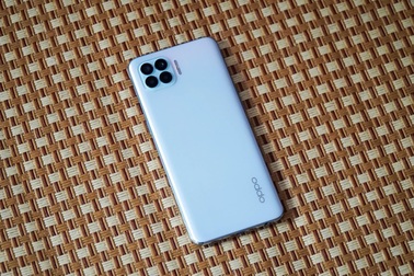 Đánh giá Oppo A93: Thiết kế mỏng, không dành cho người thích chơi game