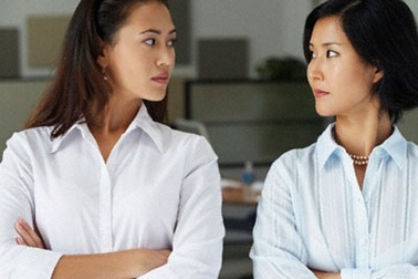 Sứt mẻ vì chuyện "cho - mượn" 