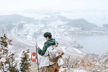 Chàng trai Việt dầm mưa đá và tuyết 4 tiếng "săn" cảnh đẹp xứ kim chi