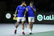 Djokovic thua trận đánh đôi, Serbia thất bại ở bán kết Davis Cup 2021
