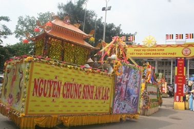 Đêm “Hương sen màu nhiệm” mừng lễ Phật Đản 