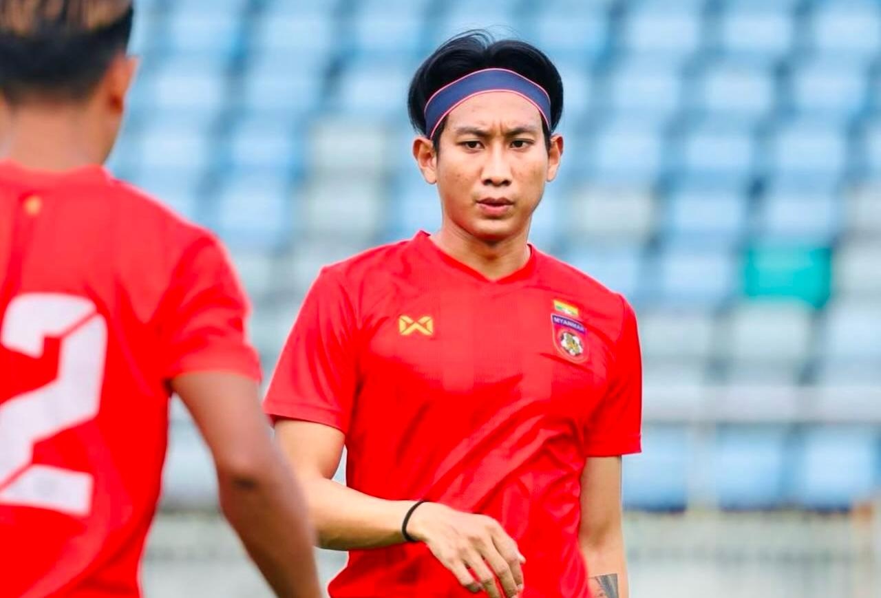 Extrémně špinavá hra hráče z Myanmaru rozzlobila Indonésii - 2 Pha bóng chơi cực xấu của cầu thủ Myanmar, khiến Indonesia phẫn nộ - 2