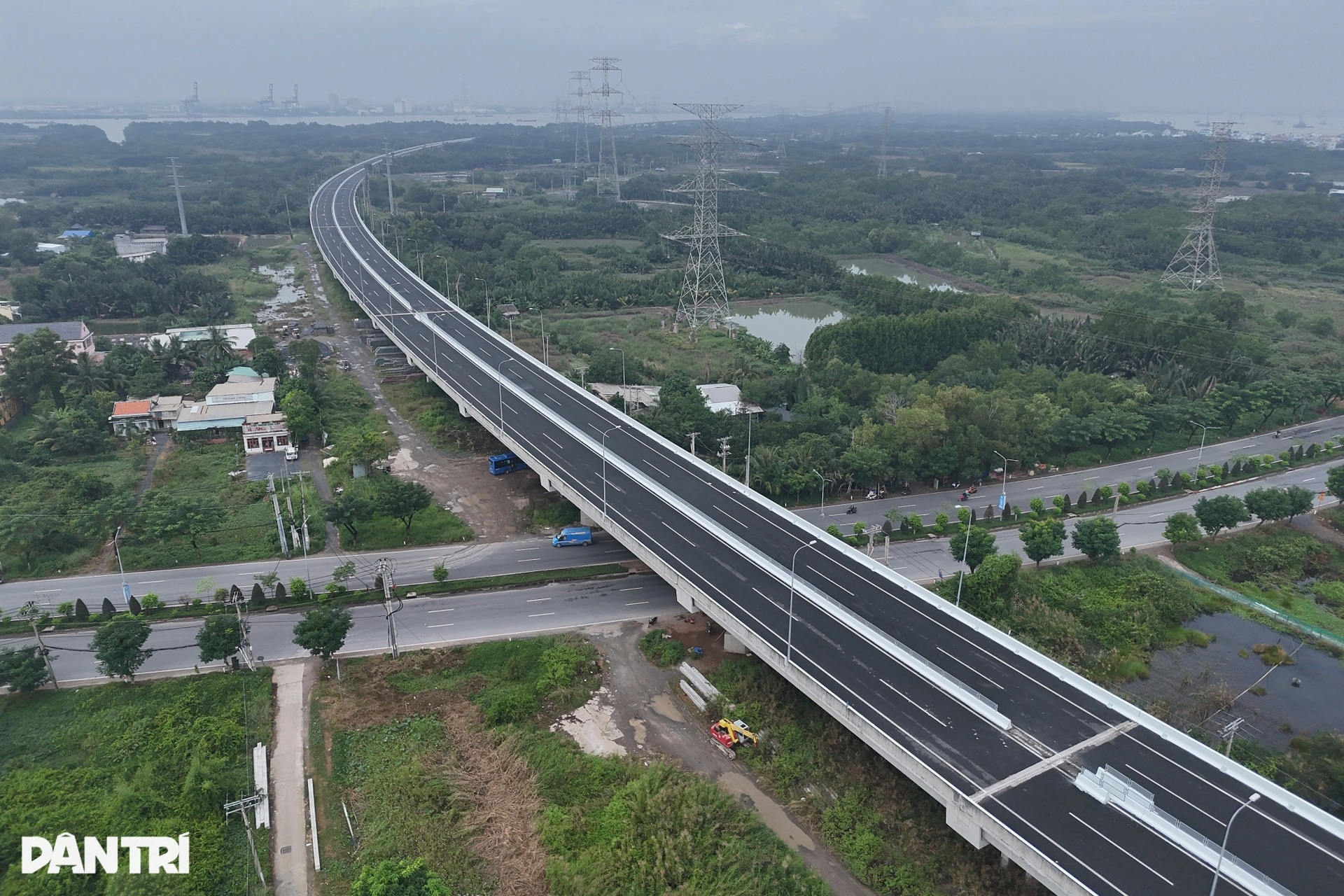 Cao tốc cụt, bỏ trống 25km vì thiếu đường kết nối ở TPHCM - 4 Cao tốc cụt, bỏ trống 25km vì thiếu đường kết nối ở TPHCM - 4