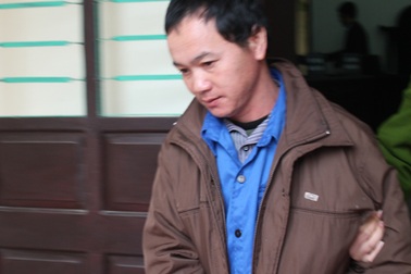 Làm bậy với bé hàng xóm, lĩnh án 12 năm tù